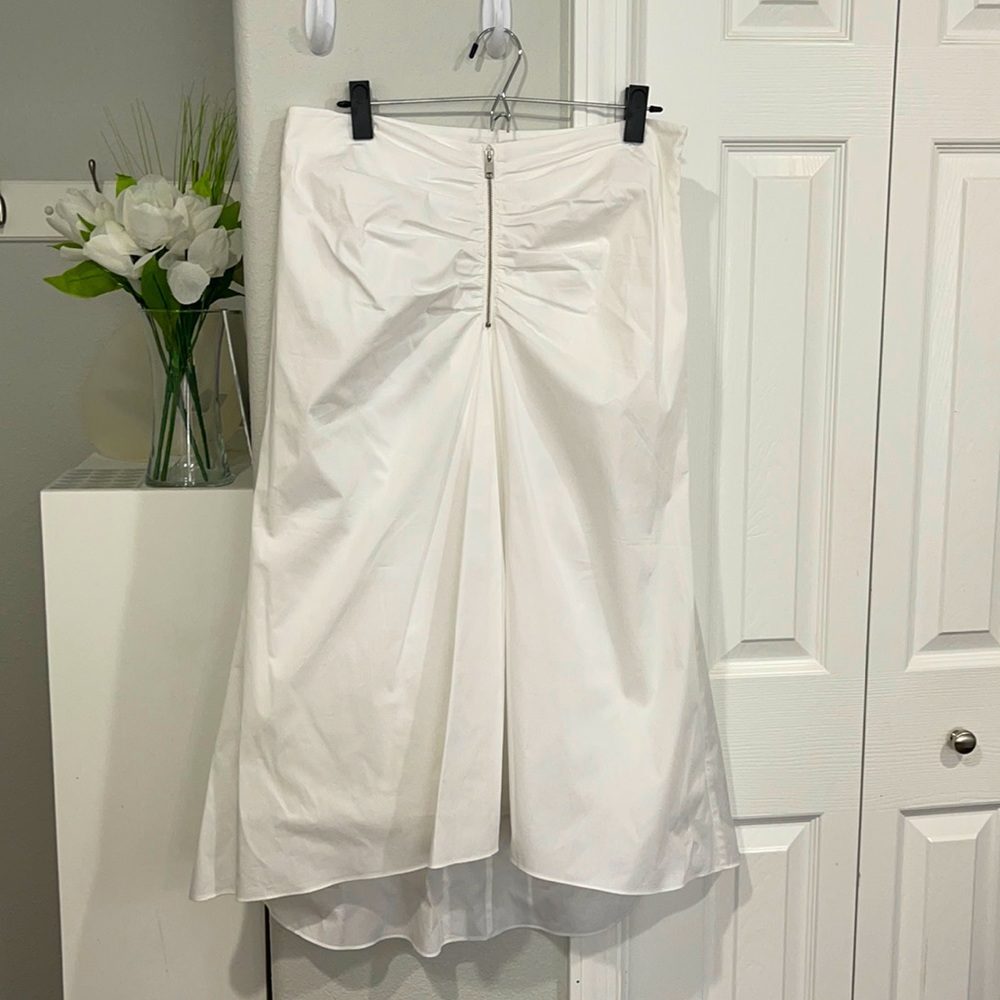 Trouve Nordstrom White Ruched Front waist skirt Sz L NWOT HiLo hem